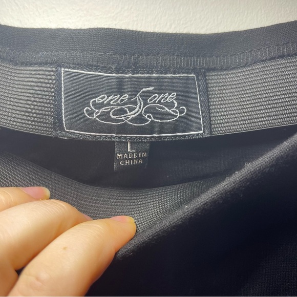 One5One Women’s Black Faux Leather Fringe Asymmetrical Bodycon Skirt in Size L - Picture 2 of 8